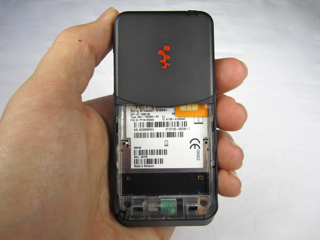 Замена SIM-карты Sony Ericsson W580i, ремонт за 4 шага ⚙️ [Инструкция с  фото]