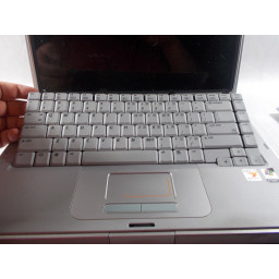 Шаг 5 Замена клавиатуры HP Compaq Presario V5303NR 