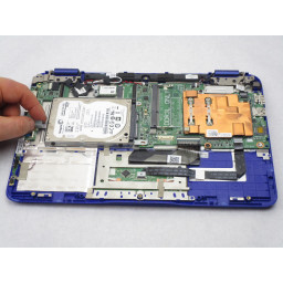 Шаг 7 Dell Inspiron 11-3168 Замена жесткого диска 