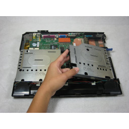 Шаг 21 Разборка колонок IBM ThinkPad A30 