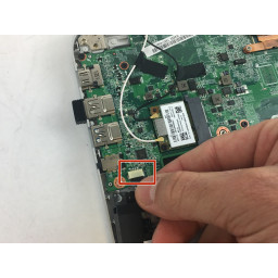 Шаг 5 Замена колонок Toshiba Chromebook CB35-A3120 