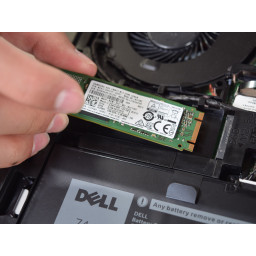 Шаг 6 Dell Inspiron 15-7559 Замена SSD 