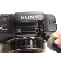 Шаг 4 Замена объектива Sony Cyber-shot DSC-H20 в сборе 