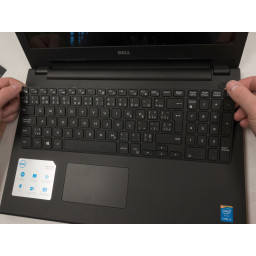 Шаг 8 Замена сенсорной панели Dell Inspiron 15-3543 