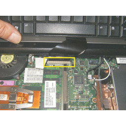 Шаг 3 Замена вентилятора HP Compaq 6730b 