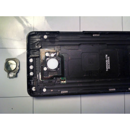 Шаг 3 HTC One Замена объектива камеры Лучший вариант: HTC One Lens Assembly