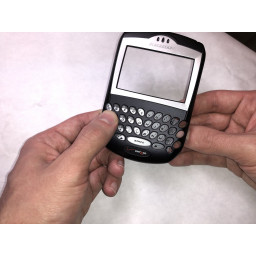 Шаг 10 Замена клавиатуры Blackberry RIM 7250 