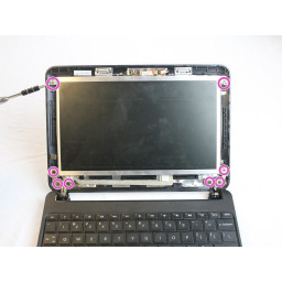 Шаг 2 Замена экрана HP Mini 110-3131dx 