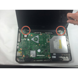 Шаг 24 Замена жесткого диска Dell Inspiron M5110 