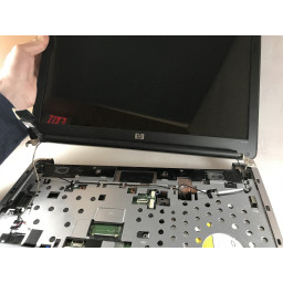 Шаг 11 Замена экрана HP Pavilion G60-630US 