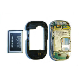 Шаг 4 Samsung SGH-A237 Замена клавиатуры 