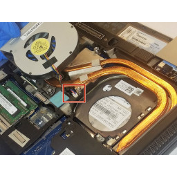 Шаг 11 Замена динамика Dell Latitude E6510 