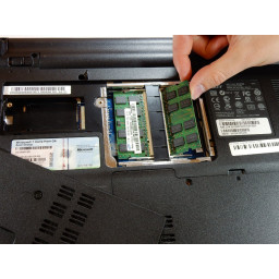 Шаг 3 Замена ОЗУ Acer Aspire 5534-1146 