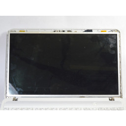 Шаг 3 Замена экрана Toshiba Dynabook T552-58G 