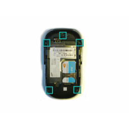 Шаг 3 Samsung SGH-A237 Замена клавиатуры 