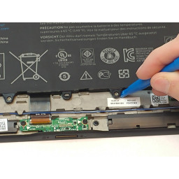 Шаг 3 Замена батареи Dell Latitude 10-ST2e 