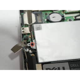 Шаг 3 Dell Inspiron 11-3147 Замена жесткого диска 