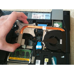 Шаг 3 Замена радиатора Dell Latitude E6400 