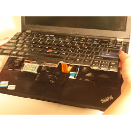 Шаг 4 Замена трекпада Lenovo Thinkpad X220 