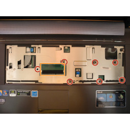 Шаг 4 Добавление SSD или второго жесткого диска на ноутбук Asus N73J. Снятие винтов, удерживающих заднюю крышку на месте