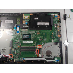 Шаг 16 Замена материнской платы Toshiba Satellite L55t-B5271 