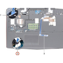 Шаг 3 Замена дисплея Dell Alienware M18x в сборе Отсоединение кабеля платы со светодиодным логотипом