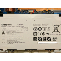 Шаг 5 Замена аккумулятора Samsung Chromebook Plus Наконец отсоединение батареи