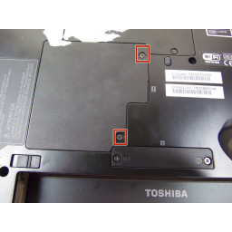 Шаг 2 Замена оперативной памяти Toshiba Portege R835-P88 