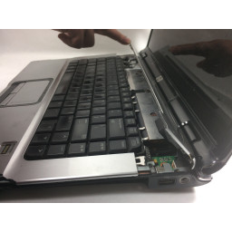 Шаг 4 Замена клавиатуры HP Pavilion dv6500 