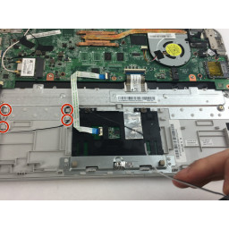 Шаг 4 Замена колонок Toshiba Chromebook CB35-A3120 