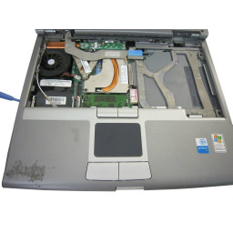 Шаг 10 Замена вентилятора Dell Latitude D610 