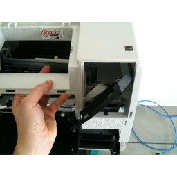 Шаг 11 Ремонт EPSON B-510DN Ошибка 0xF2 или 0xF3 