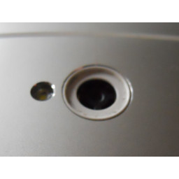 Шаг 2 HTC One Замена объектива камеры Лучший вариант: HTC One Lens Assembly