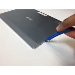 Шаг 2 Замена аккумулятора Acer Aspire Switch 10 SW5-012-18MY 