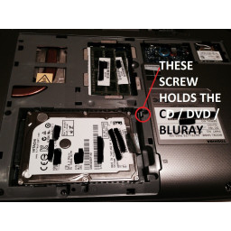 Шаг 2 Разборка ноутбука Toshiba Satellite P855 P850 плюс шарнир FIX, Назад - HDD, WIFI карта,