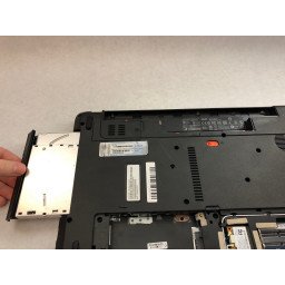 Шаг 7 Замена клавиатуры Acer Aspire E1-531-2438 