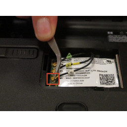 Шаг 2 Замена беспроводной карты HP Pavilion dv2000 