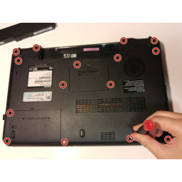 Шаг 3 Ремонт сенсорной панели Toshiba Satellite P755 S5390 