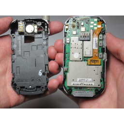 Шаг 6 Замена разъема для наушников Motorola V276 