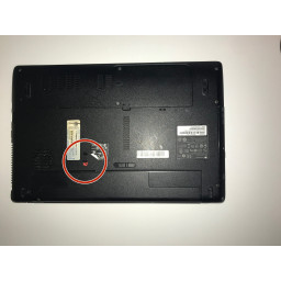 Шаг 2 Замена порта USB Gateway NV55C49u 