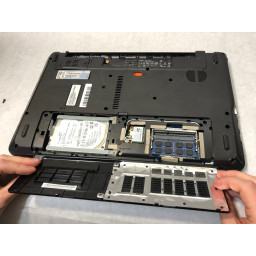 Шаг 3 Замена ОЗУ Acer Aspire E1-531-2438 