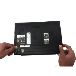 Шаг 2 Замена аккумулятора Acer Aspire TimelineX 1830T-68U118 