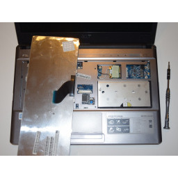 Шаг 3 Замена клавиатуры Acer Aspire 4810TZ-4120 