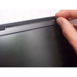 Шаг 1 Замена экрана Dell Latitude D530 