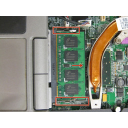 Шаг 12 Замена ОЗУ Dell Latitude D830 