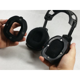 Шаг 1 Astro A40 TR Замена колонок 